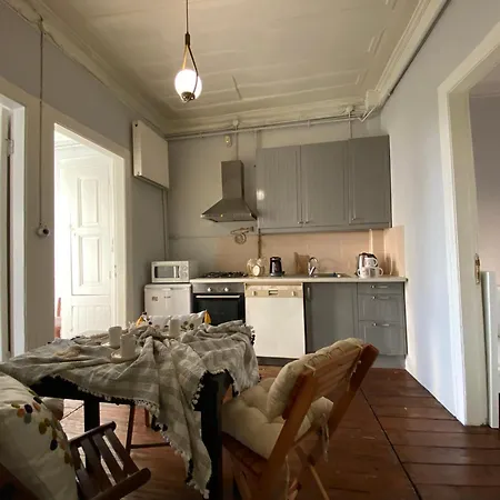 Apartment Balat Butik
